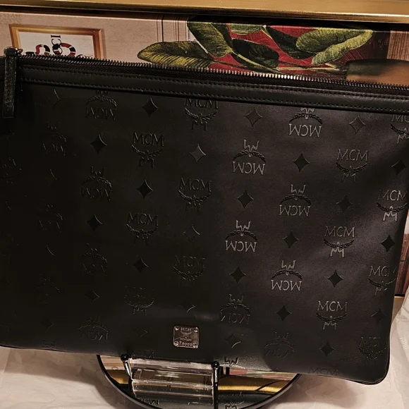 MCM Gold & Black Pvc Leather Clutch/Geometric Laptop Pouch - Picture 5 of 15